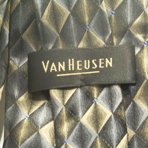 Van Heusen 100% Silk Handmade in China Black/Blue/Copper Diamonds Neck Tie